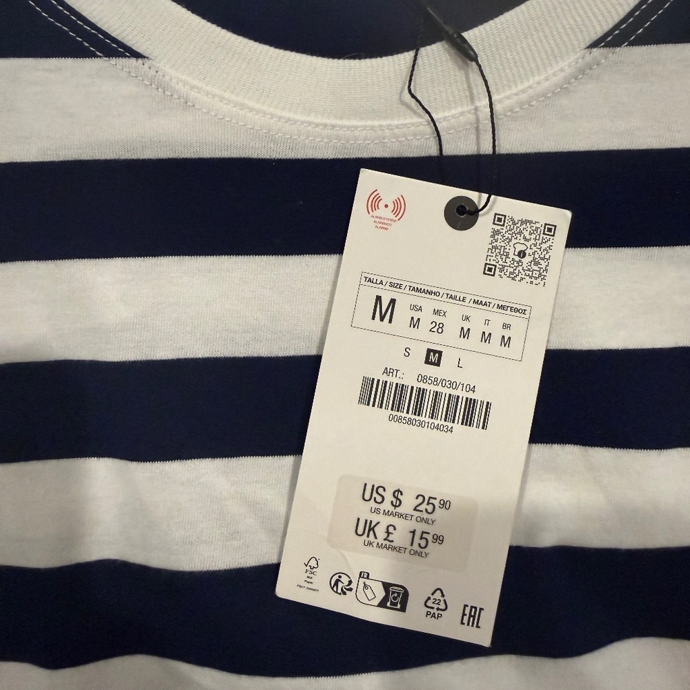 *NEW WITH TAGS* Zara Women's Size M Rugby Striped Muscle Tee - Picture 4 of 5